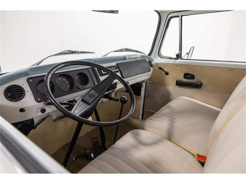 1991 Volkswagen Vanagon - Image 15 of 31