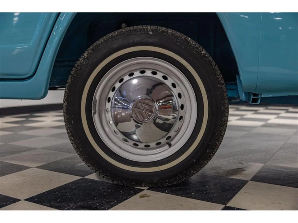 1991 Volkswagen Vanagon - Image 11 of 31
