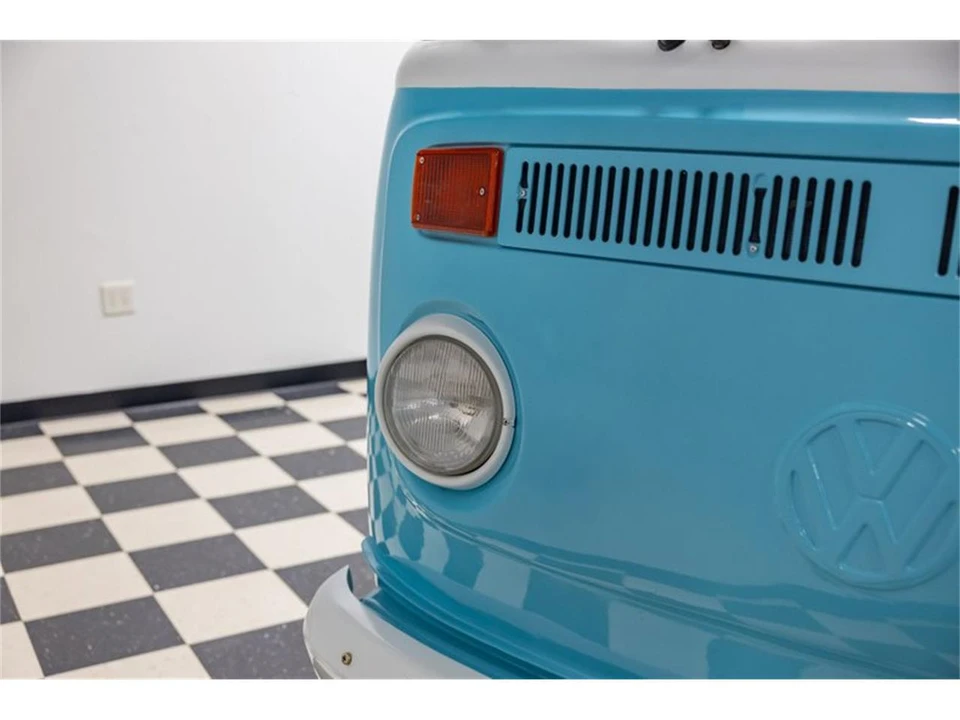 1991 Volkswagen Vanagon - Image 6 of 31