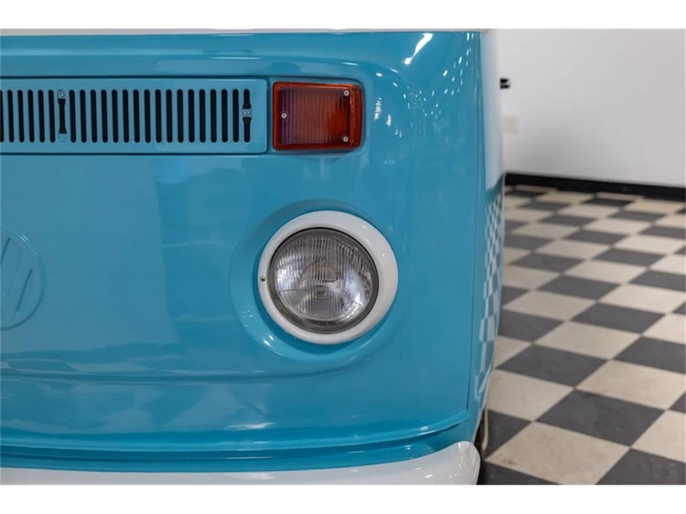 1991 Volkswagen Vanagon - Image 8 of 31
