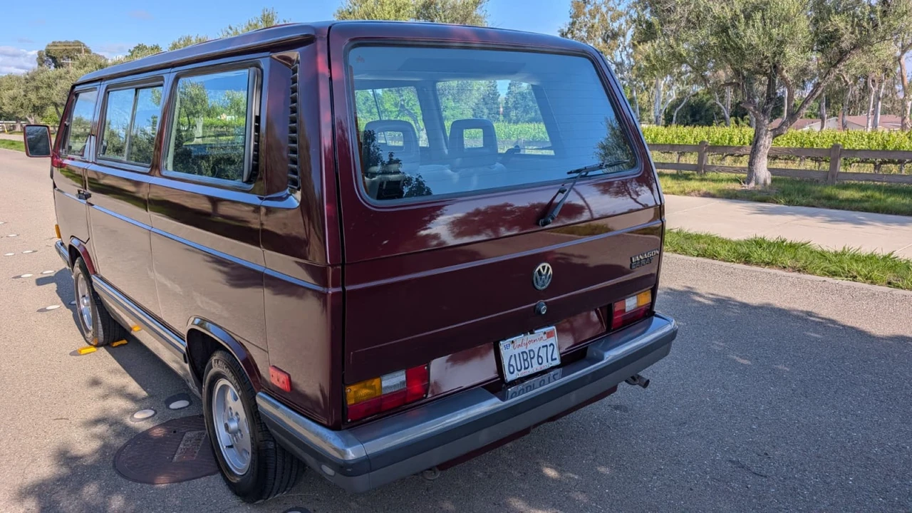 1991 Volkswagen EuroVan - Image 10 of 31