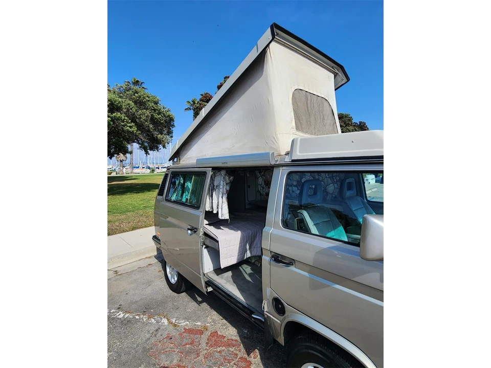 1991 Volkswagen Vanagon - Image 4 of 31