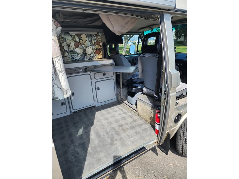 1991 Volkswagen Vanagon - Image 29 of 31