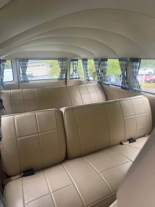 1991 Volkswagen Vanagon - Image 11 of 12