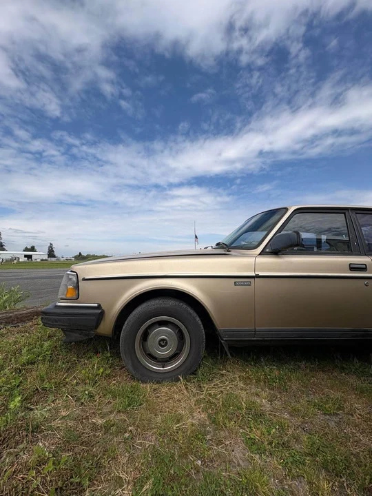 1991 Volvo 200 Series - Image 2 of 14