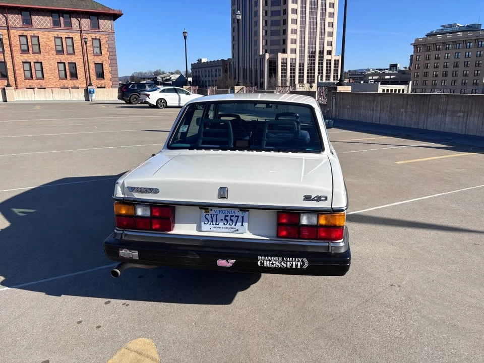 1991 Volvo 200 Series - Image 5 of 10