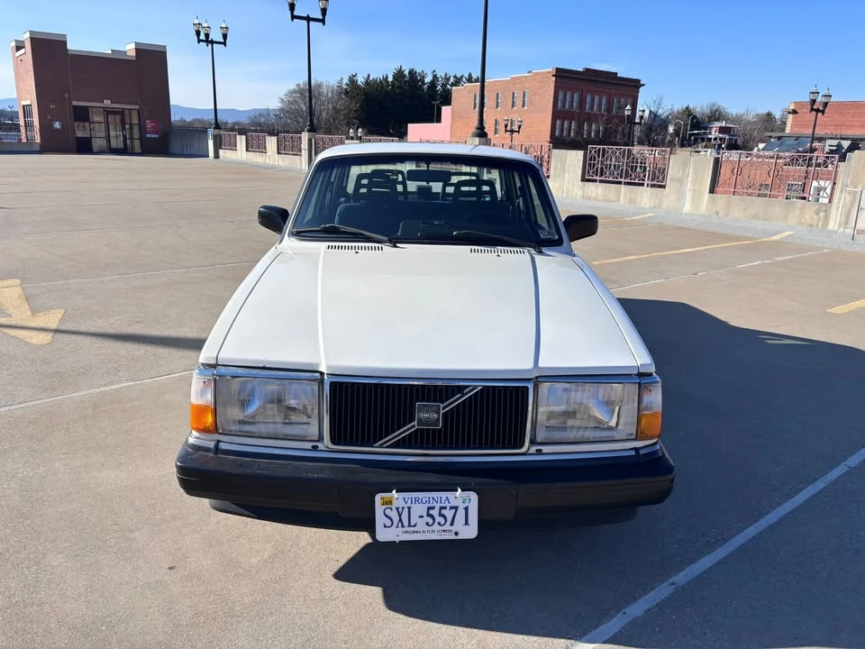 1991 Volvo 200 Series - Image 7 of 10