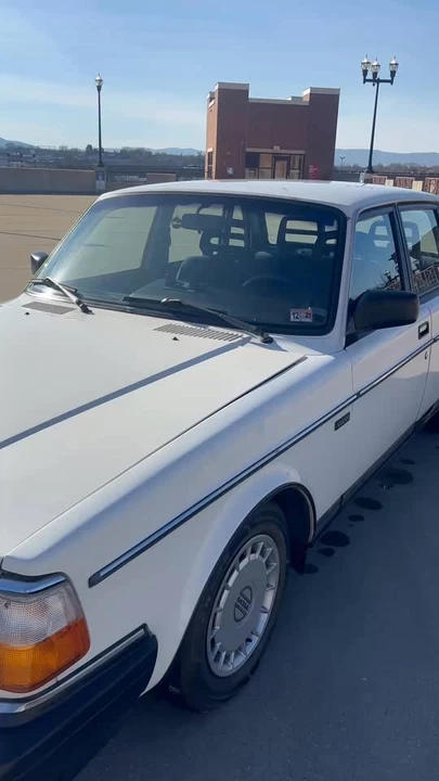 1991 Volvo 200 Series - Image 10 of 10