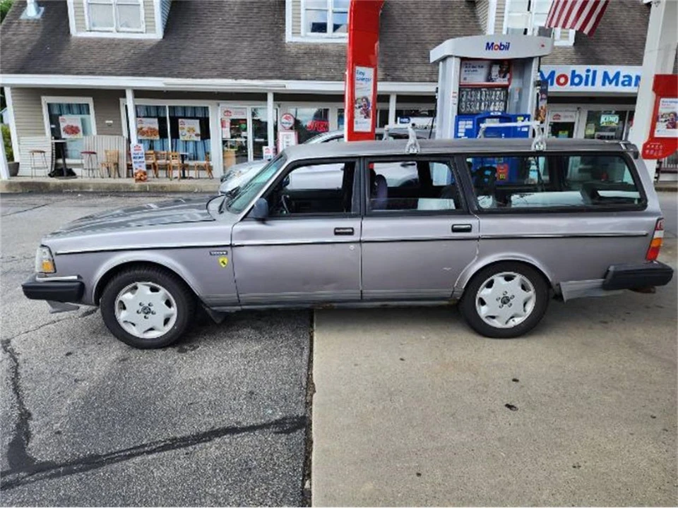 1991 Volvo 244 - Image 23 of 25