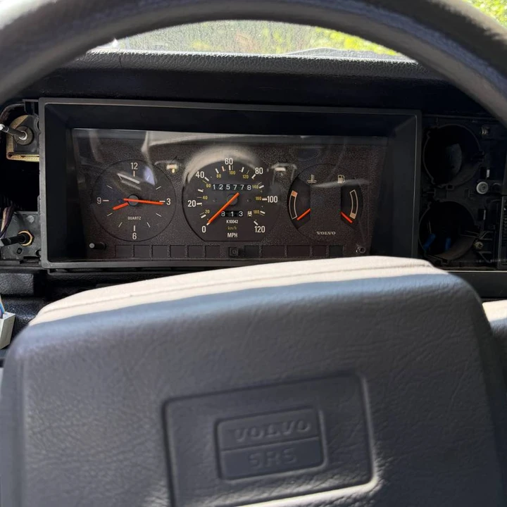 1991 Volvo 244 - Image 17 of 20