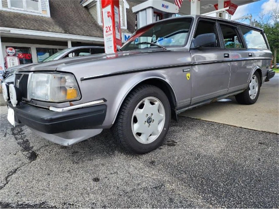 1991 Volvo 244 - Image 4 of 25