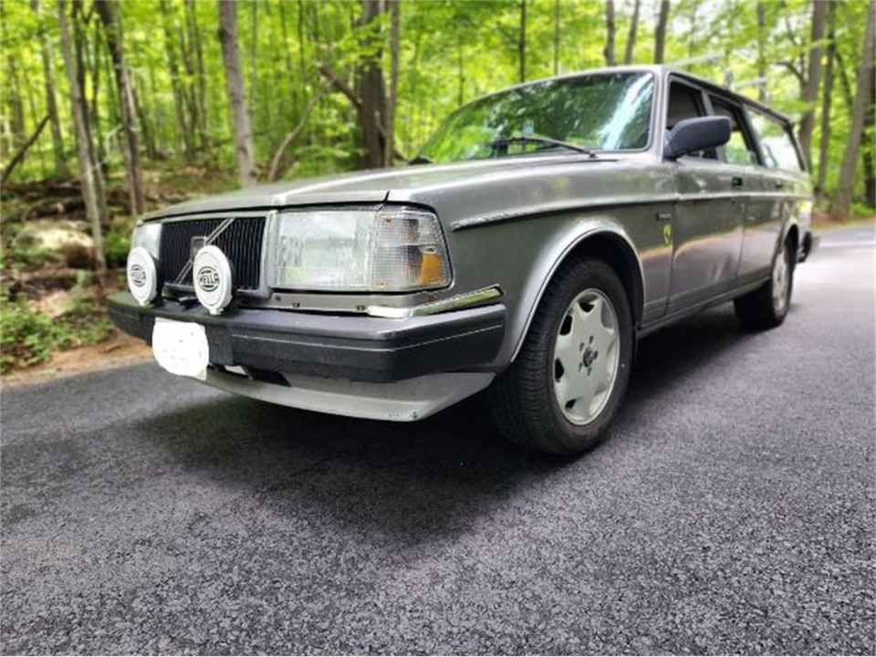 1991 Volvo 244 - Image 3 of 25