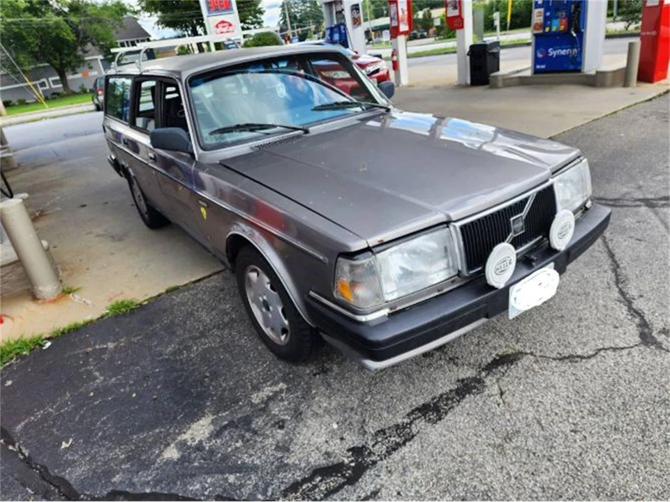 1991 Volvo 244 - Image 5 of 25