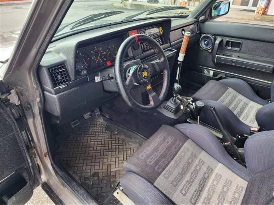 1991 Volvo 244 - Image 19 of 25
