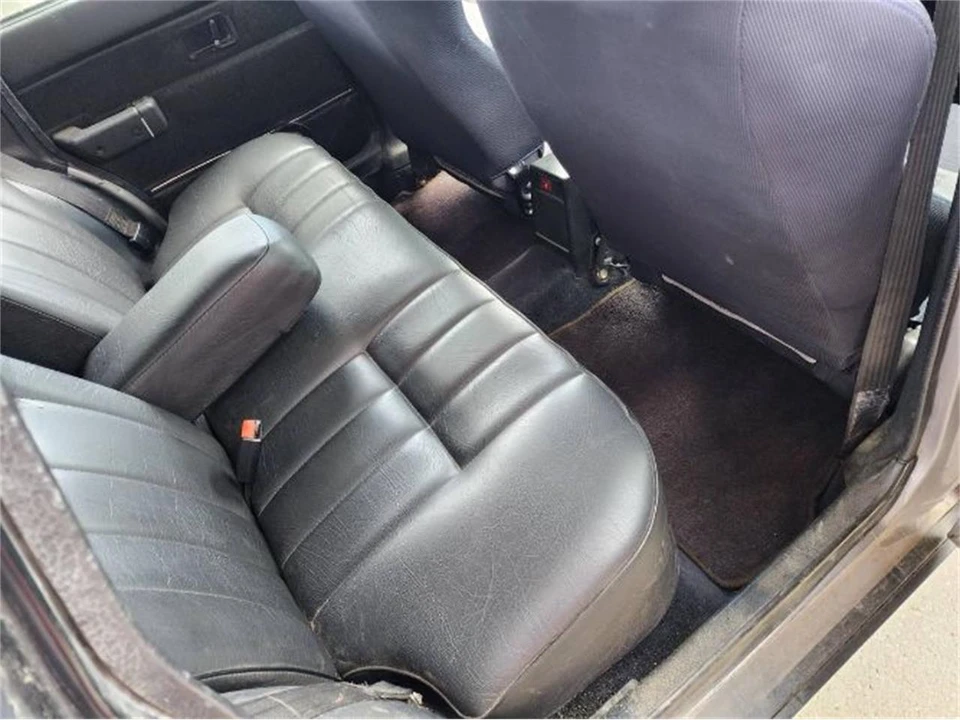 1991 Volvo 244 - Image 22 of 25