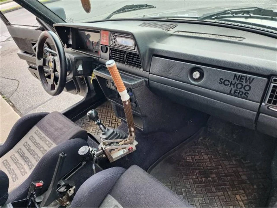 1991 Volvo 244 - Image 24 of 25