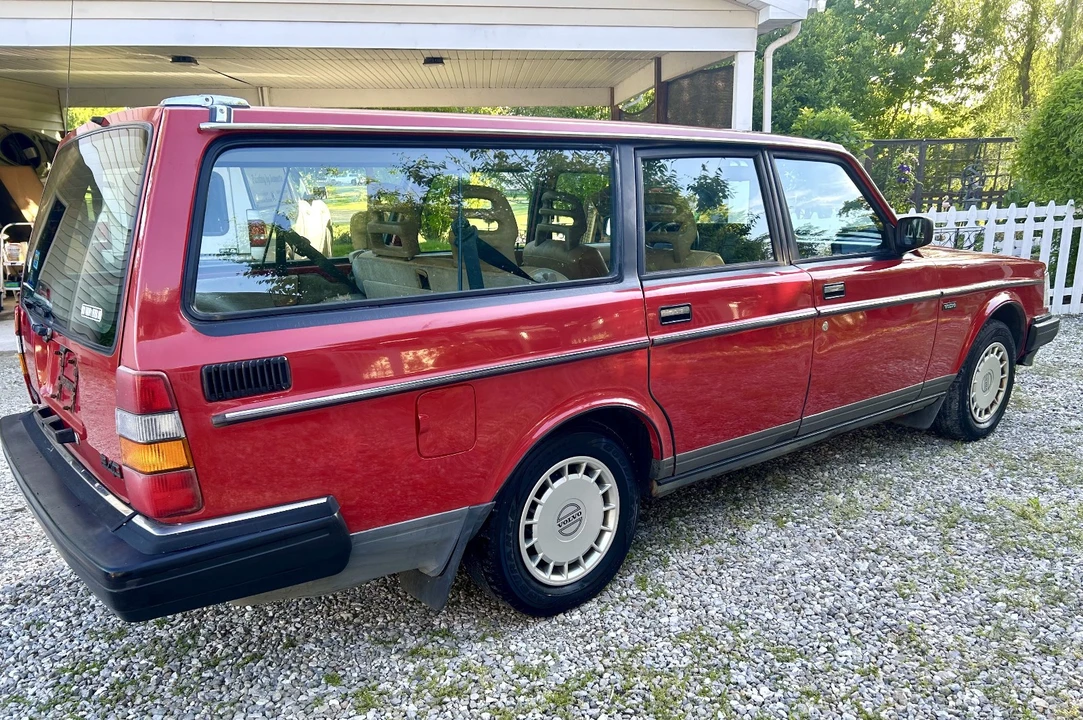 1991 Volvo 200 Series - Image 24 of 31