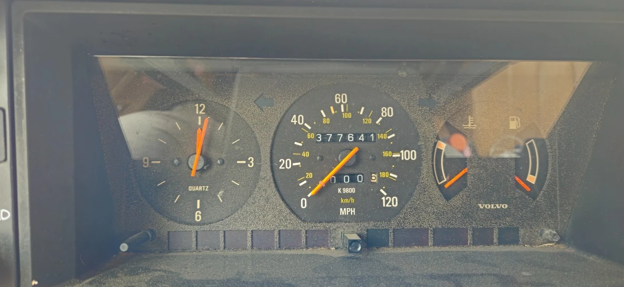1991 Volvo 200 Series - Image 2 of 31