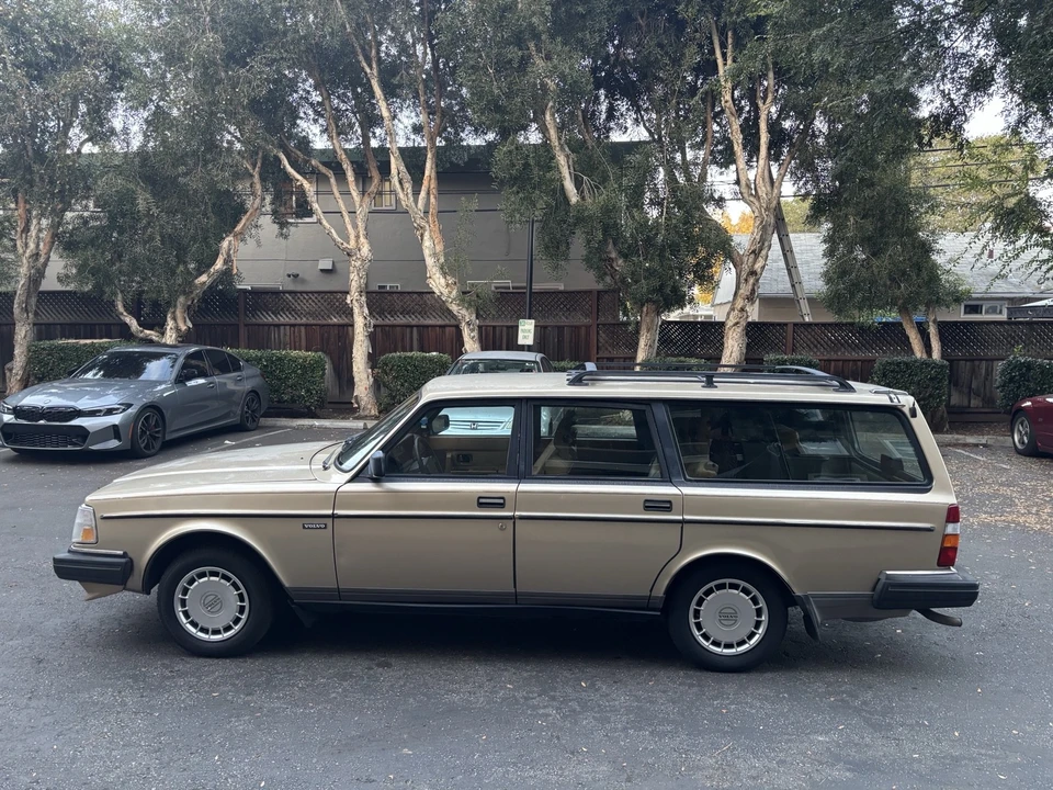 1991 Volvo 200 Series - Image 2 of 14
