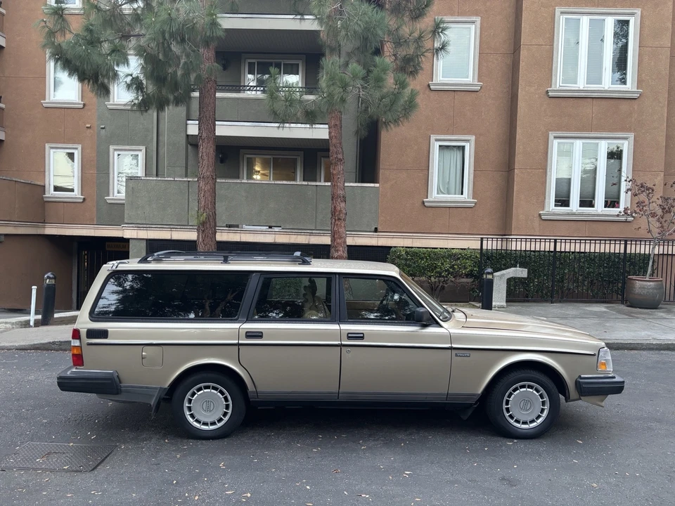 1991 Volvo 200 Series - Image 4 of 14