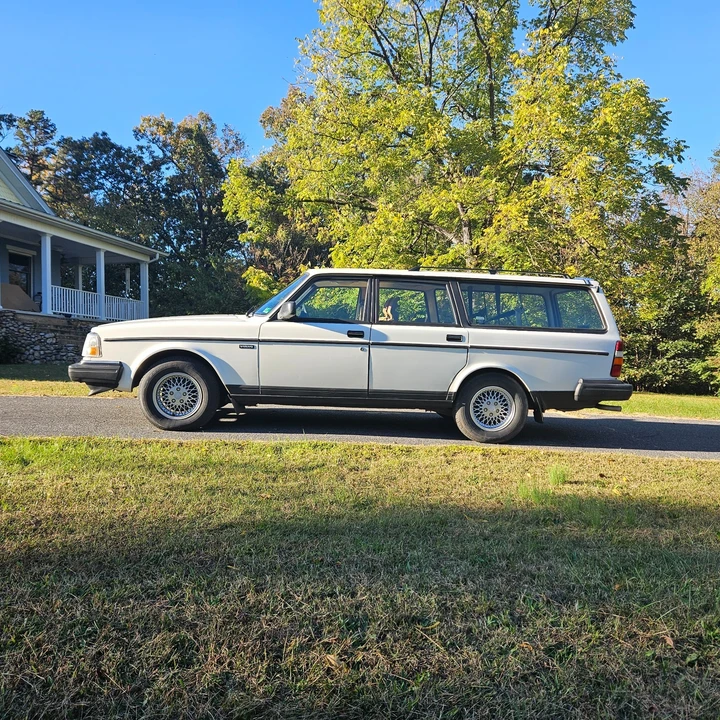 1991 Volvo 244 - Image 18 of 21
