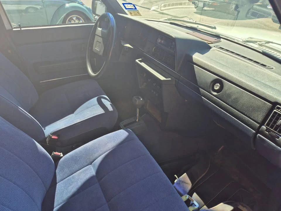 1991 Volvo 244 - Image 6 of 10