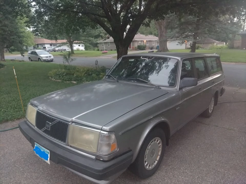 1991 Volvo 244 - Image 4 of 10