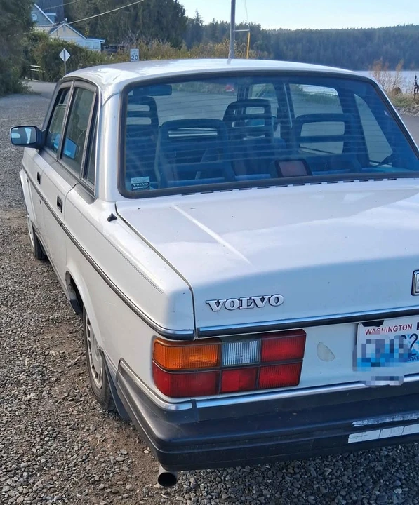1991 Volvo 244 - Image 4 of 20