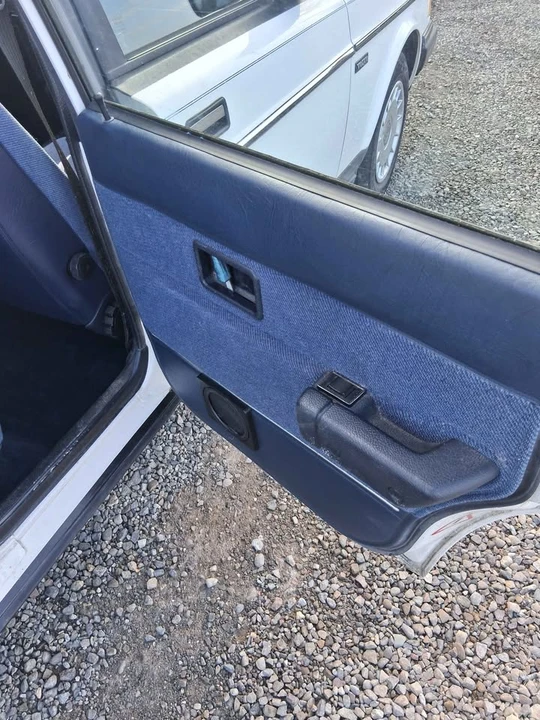 1991 Volvo 244 - Image 7 of 20