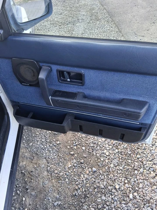1991 Volvo 244 - Image 9 of 20