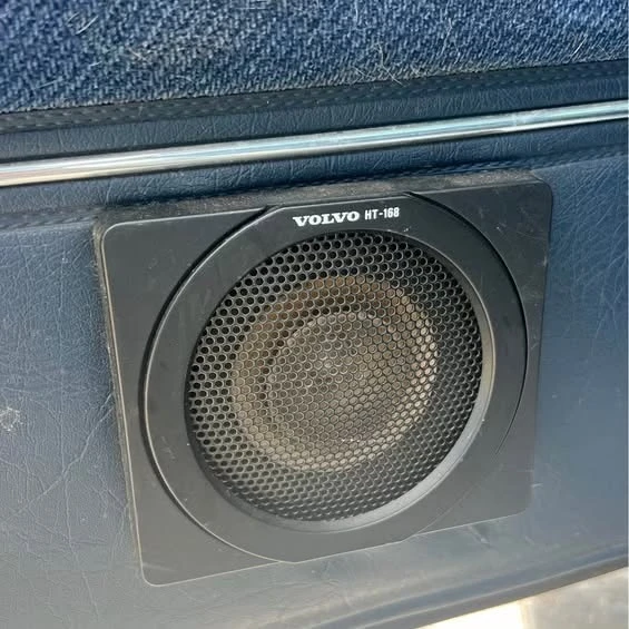 1991 Volvo 244 - Image 9 of 19