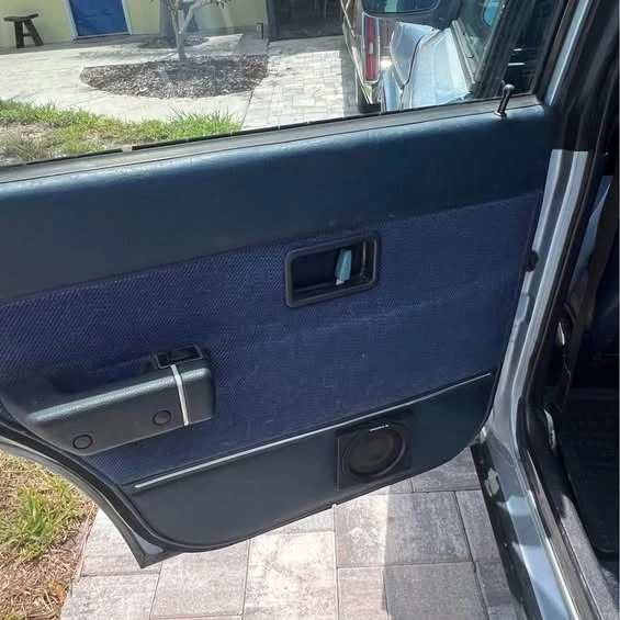 1991 Volvo 244 - Image 11 of 19