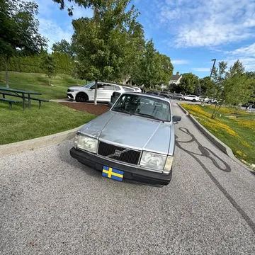 1991 Volvo 240 Sedan 4D