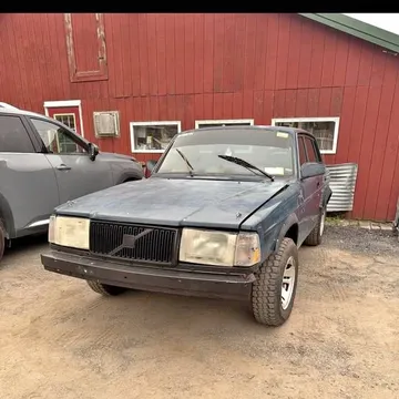 1991 Volvo 240 Sedan 4D