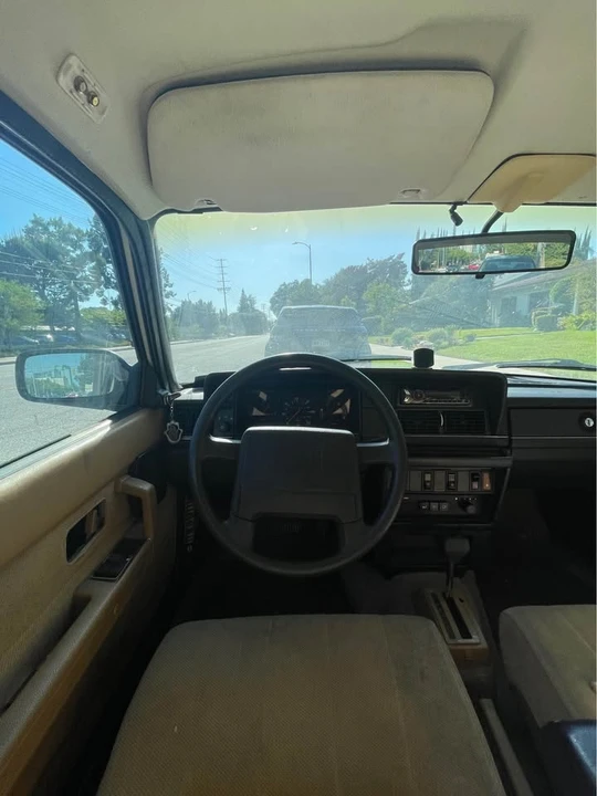 1991 Volvo 244 - Image 7 of 9
