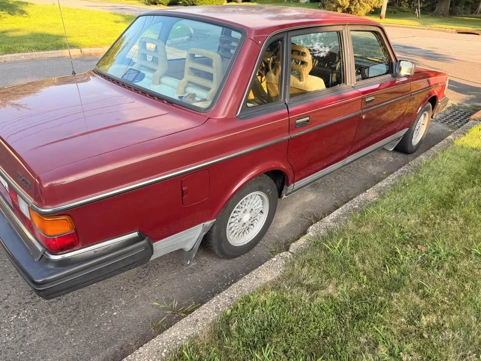 1991 Volvo 244 - Image 15 of 16