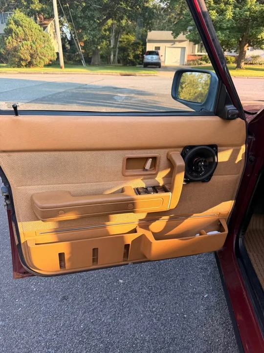1991 Volvo 244 - Image 8 of 16