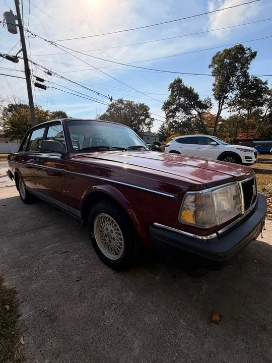 1991 Volvo 244 - Image 2 of 16