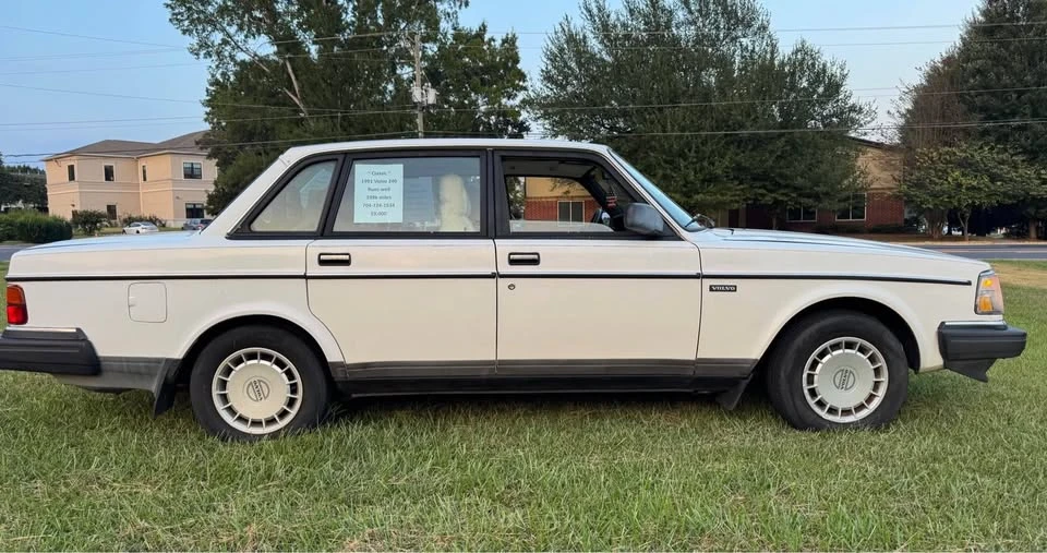 1991 Volvo 244 - Image 7 of 7