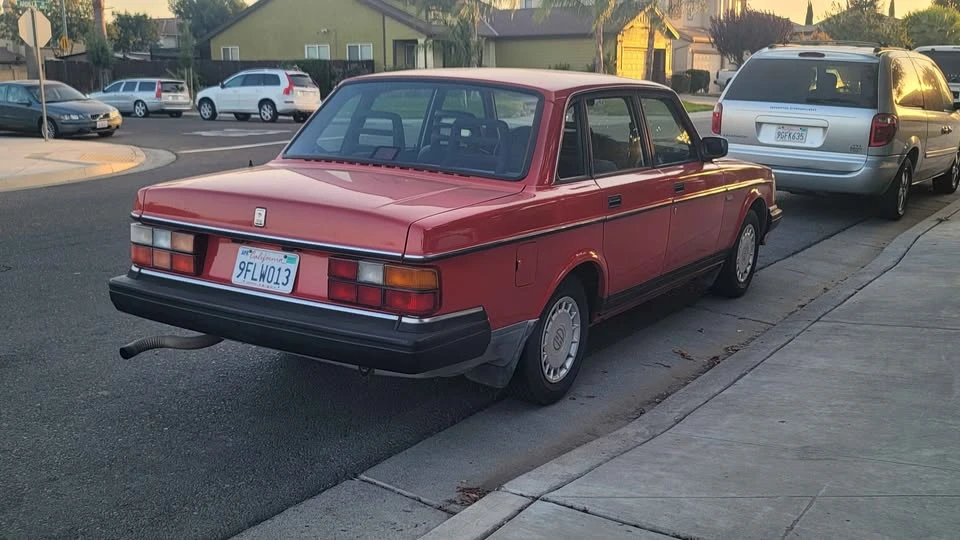 1991 Volvo 244 - Image 3 of 9
