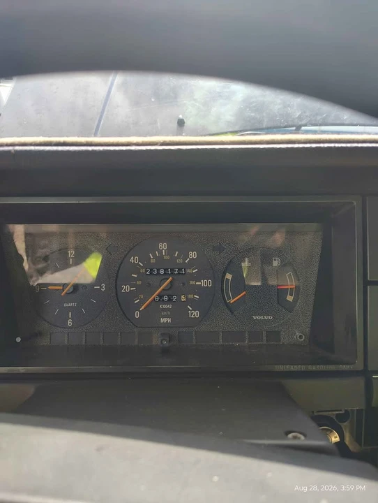 1991 Volvo 244 - Image 3 of 11
