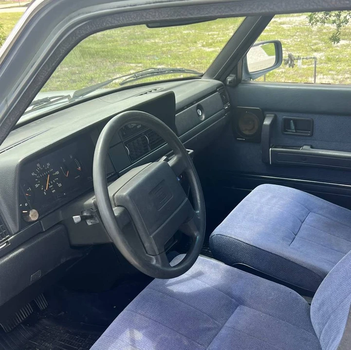 1991 Volvo 244 - Image 4 of 23