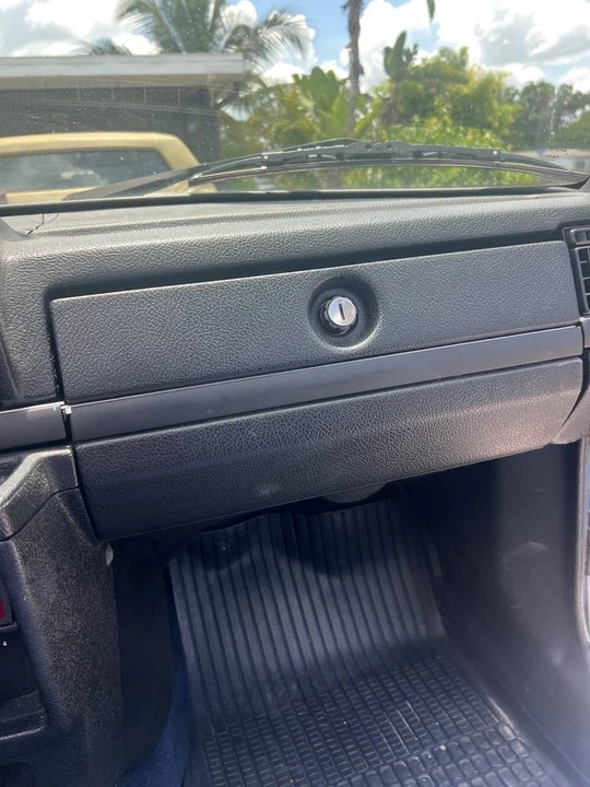 1991 Volvo 244 - Image 10 of 23