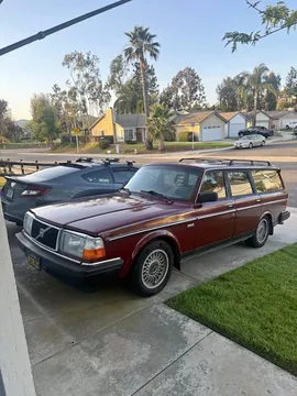 1991 Volvo 240 Wagon 4D