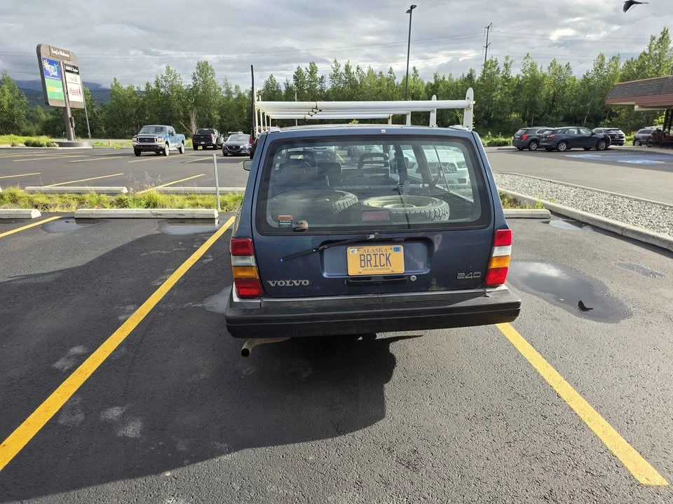 1991 Volvo 245 - Image 5 of 10
