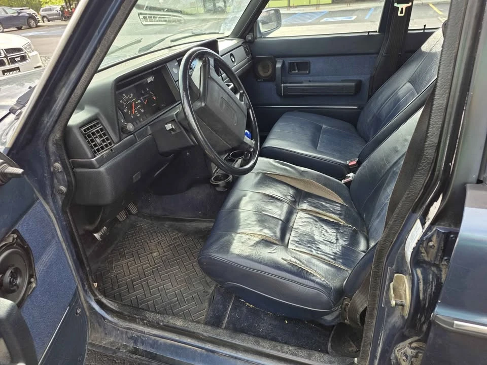 1991 Volvo 245 - Image 4 of 10