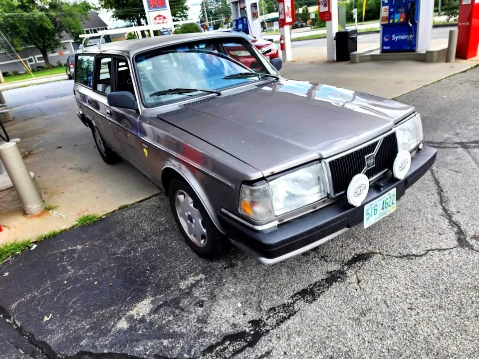 1991 Volvo 245 - Image 2 of 18