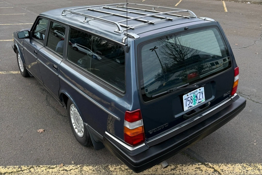1991 Volvo 245 - Image 2 of 8