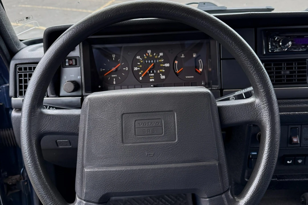 1991 Volvo 245 - Image 5 of 8