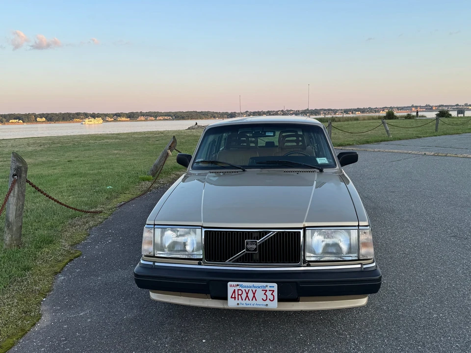 1991 Volvo 245 - Image 12 of 31
